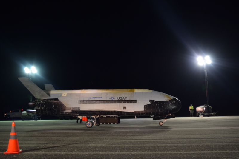 USAF's X-37B reusable spaceplane hits new endurance record