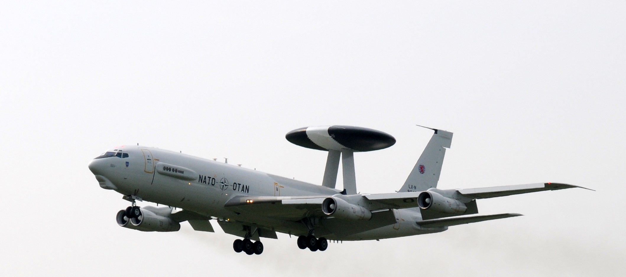 Boeing selects Leonardo’s airborne SDR for Nato’s E-3A AWACS fleet