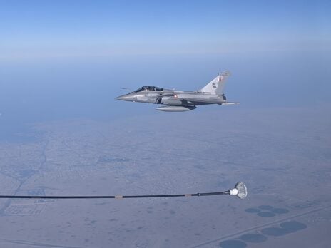 RAF Voyager undertakes air-to-air refuelling with Qatar’s Rafale jets