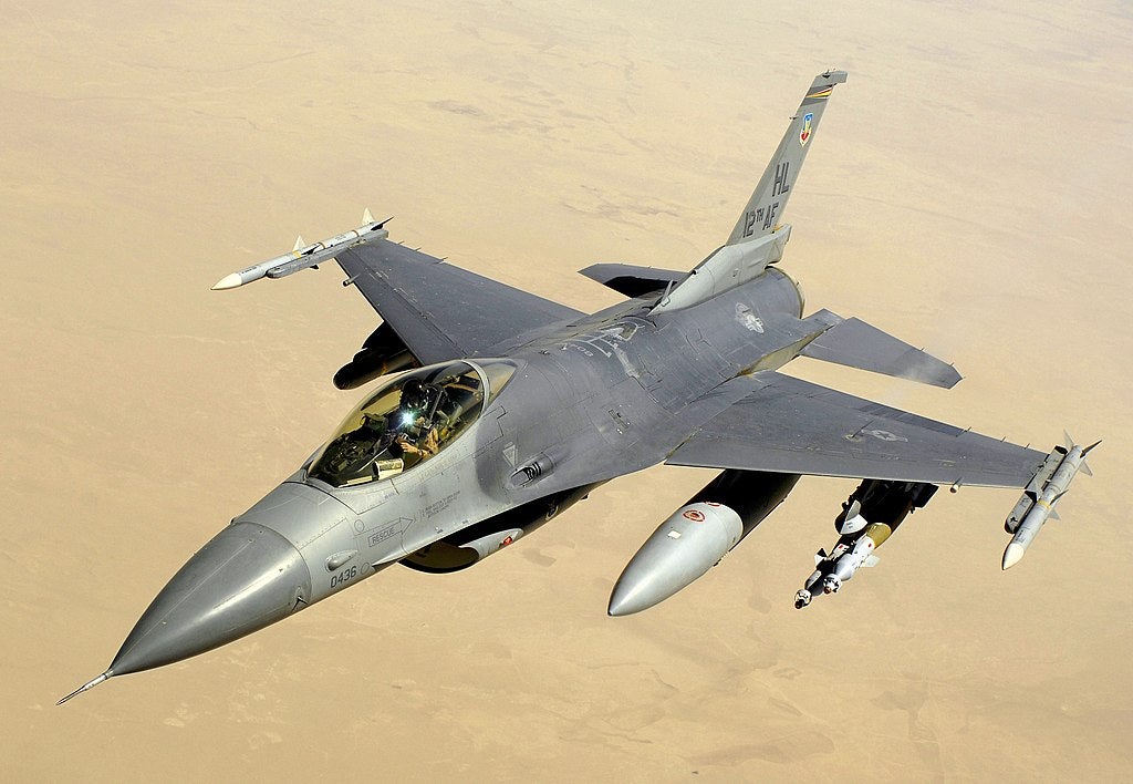 România va accelera achiziția planificată a avioanelor F-16