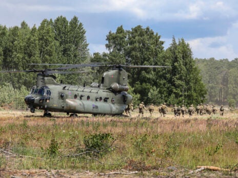 UK deploys Chinook helicopters to support Nato EFP in Estonia