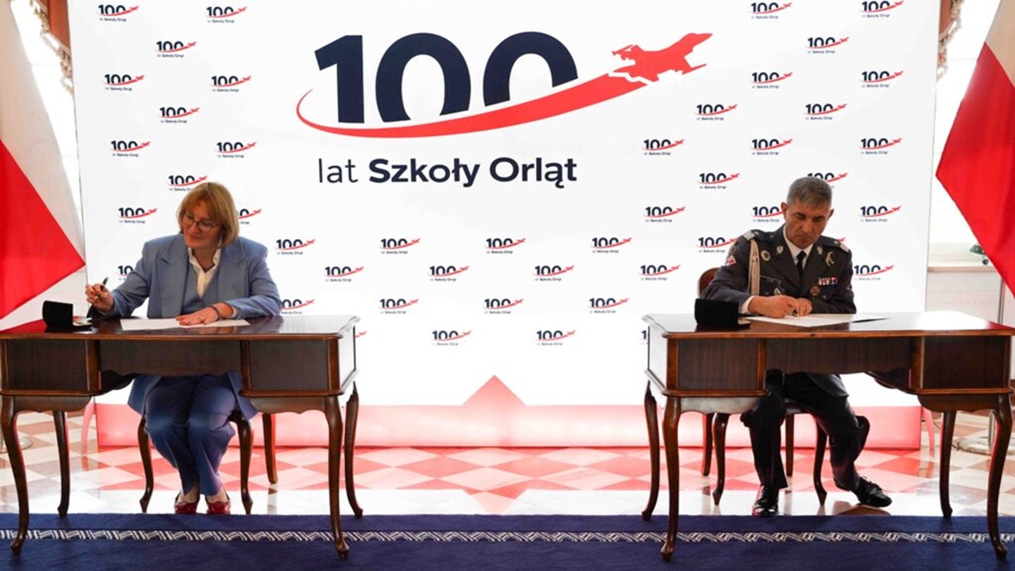 Babcock, Polish Air Force University to advance military training