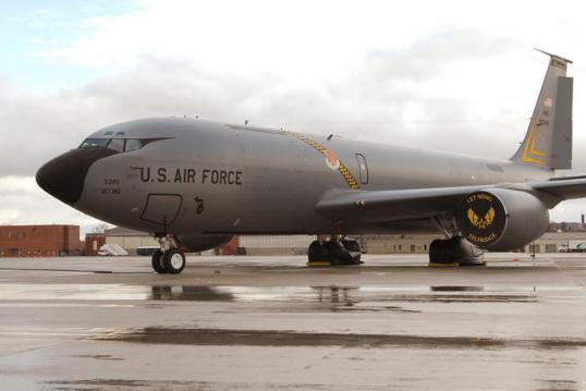 KC-135 tanker